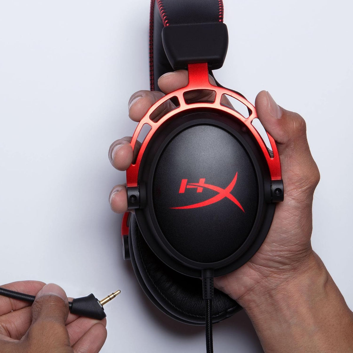 HyperX Cloud Alpha - Gaming Headset, Dual Chamber Drivers, Legendary Comfort, Aluminum Frame, Detachable Microphone, Works on PC, PS4, PS5, Xbox One/ Series X|S, Nintendo Switch and Mobile – Red
